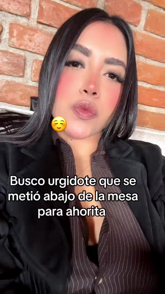 Post 9 by Liz on TikTok (video)