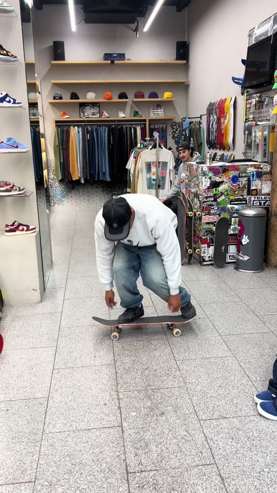 Post 6 by le39 on TikTok (video)