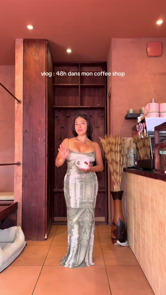 Post 2 by Pia on TikTok (video)