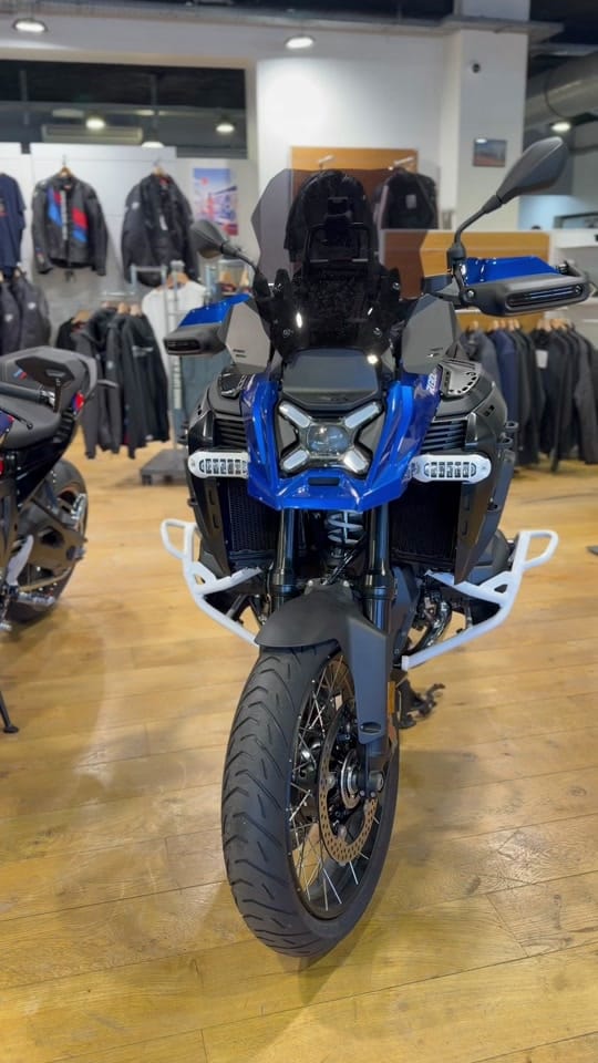 Post 5 by BMW Moto Store on TikTok (video)