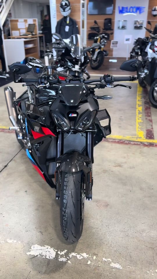 Post 10 by BMW Moto Store on TikTok (video)