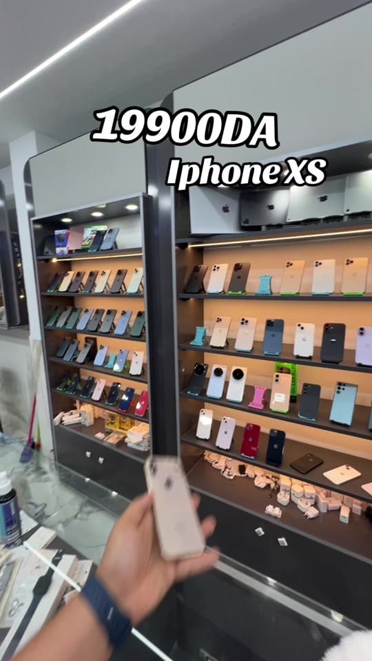 Post 10 by AppleStore_25 on TikTok (video)