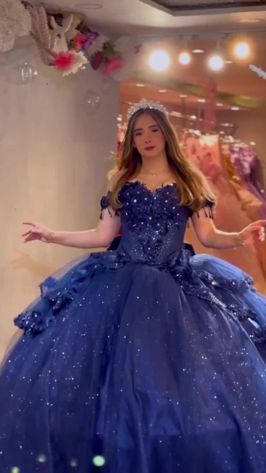 Post 1 by Andrus Boutique Mexico on TikTok (video)