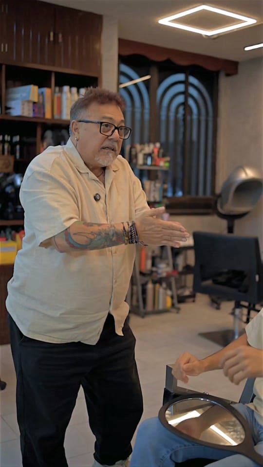 Post 8 by Mandos Peluqueros on TikTok (video)