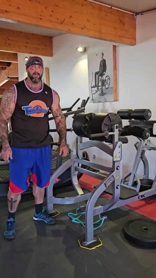 Post 5 by franck le tank on TikTok (video)