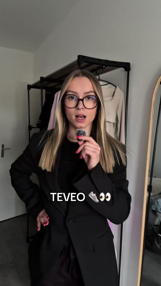 Post 4 by ali 🎧 on TikTok (video)