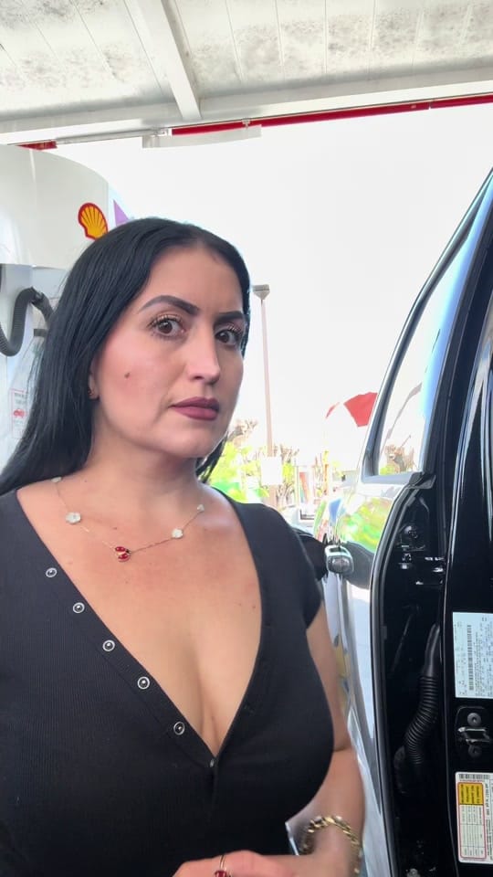 Post 8 by Celenia lobos on TikTok (video)