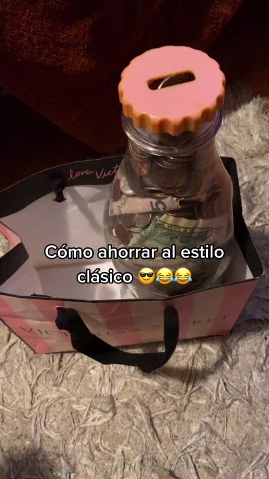Post 10 by Celenia lobos on TikTok (video)