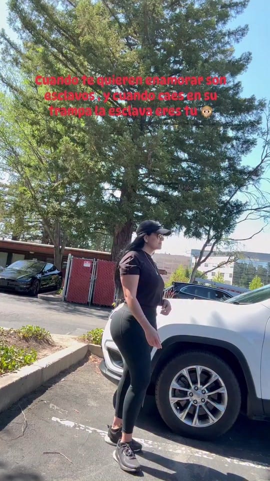 Post 2 by Celenia lobos on TikTok (video)