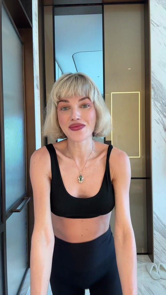 Post 2 by snatched.anna on TikTok (video)