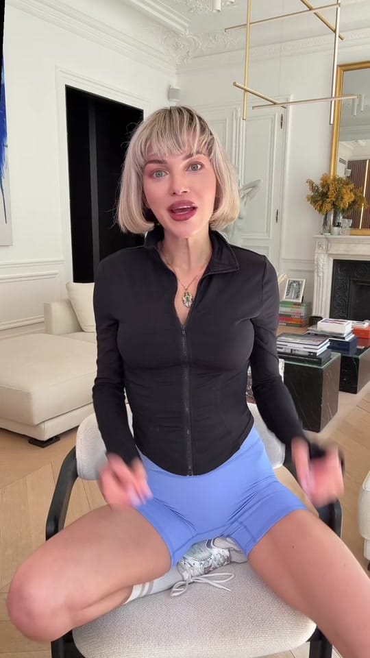 Post 1 by snatched.anna on TikTok (video)