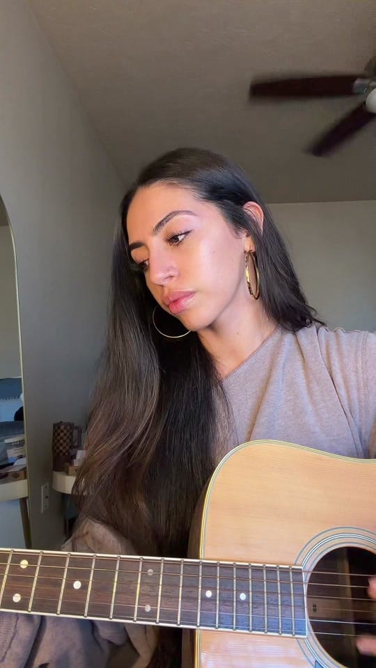 Post 4 by Chula on TikTok (video)