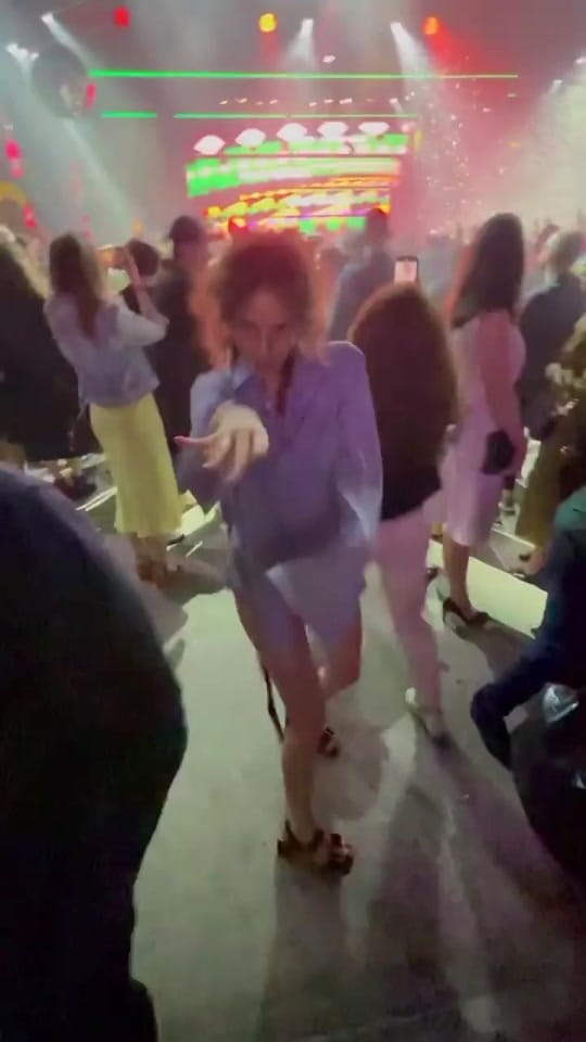Post 9 by Lada on TikTok (video)