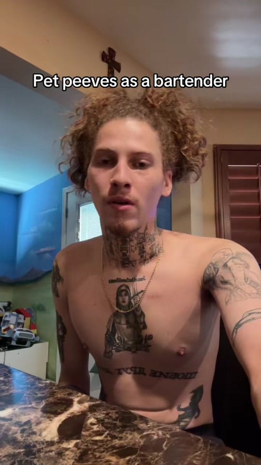 Post 1 by Smoochie Wallace on TikTok (video)