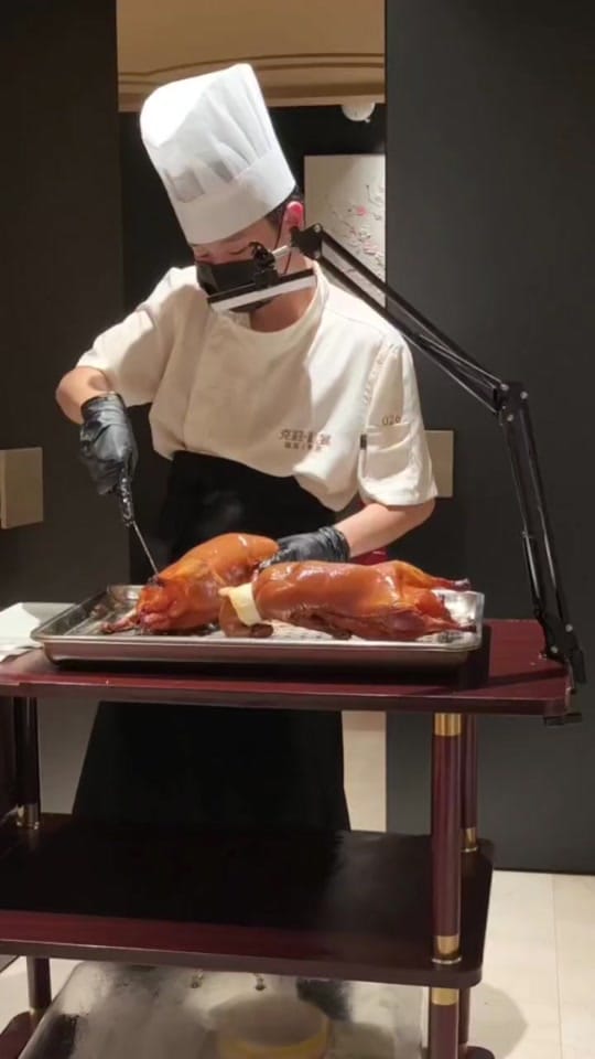 Post 6 by GlouGlouton on TikTok (video)