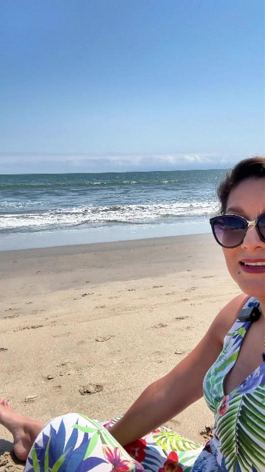 Post 4 by Gina de Vallarta on TikTok (video)