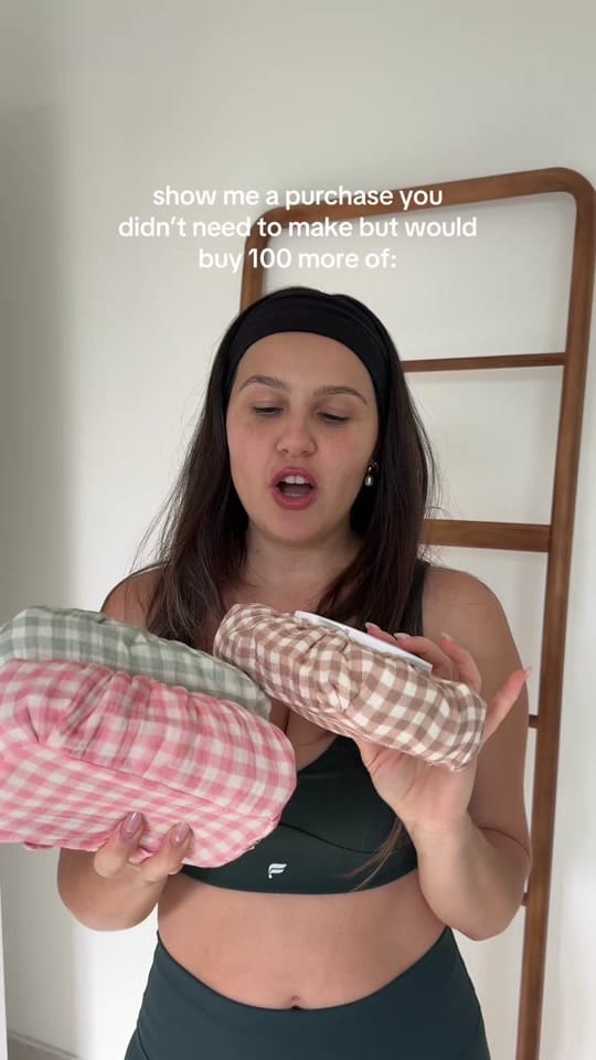 Post 3 by Francesca Mia on TikTok (video)