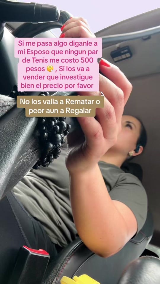 Post 10 by Viviana | Vlog on TikTok (video)