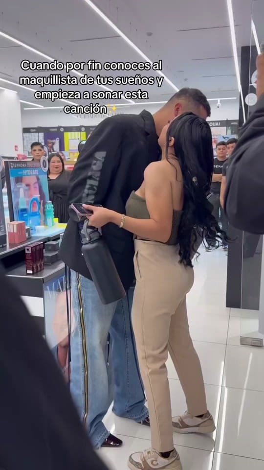 Post 1 by Dariana_villa on TikTok (video)