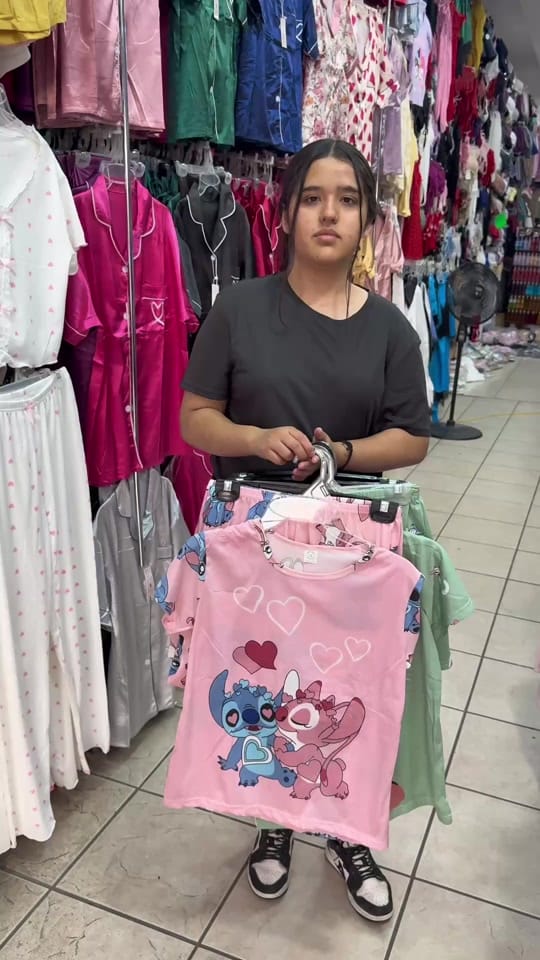 Post 5 by Nadia Lenceria on TikTok (video)
