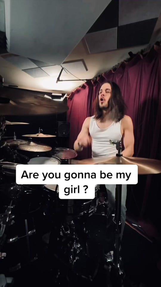 Post 10 by Adrien Drums on TikTok (video)