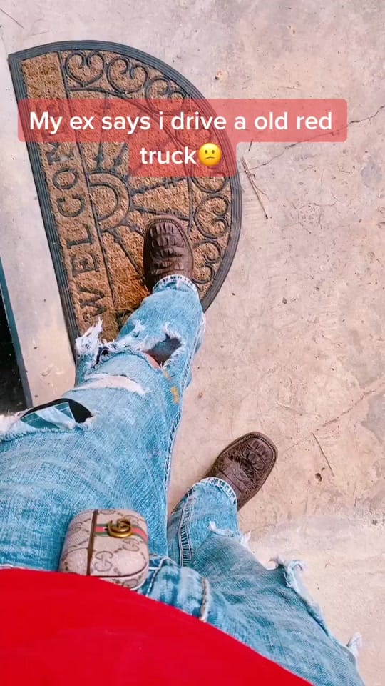 Post 9 by Alexx 😝 on TikTok (video)