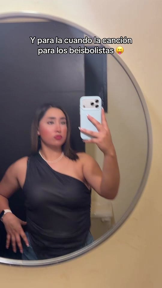 Post 2 by 𝑨𝒛𝒂𝒍𝒆𝒂 𝑽𝒊𝒍𝒍𝒂🥎💗 on TikTok (video)