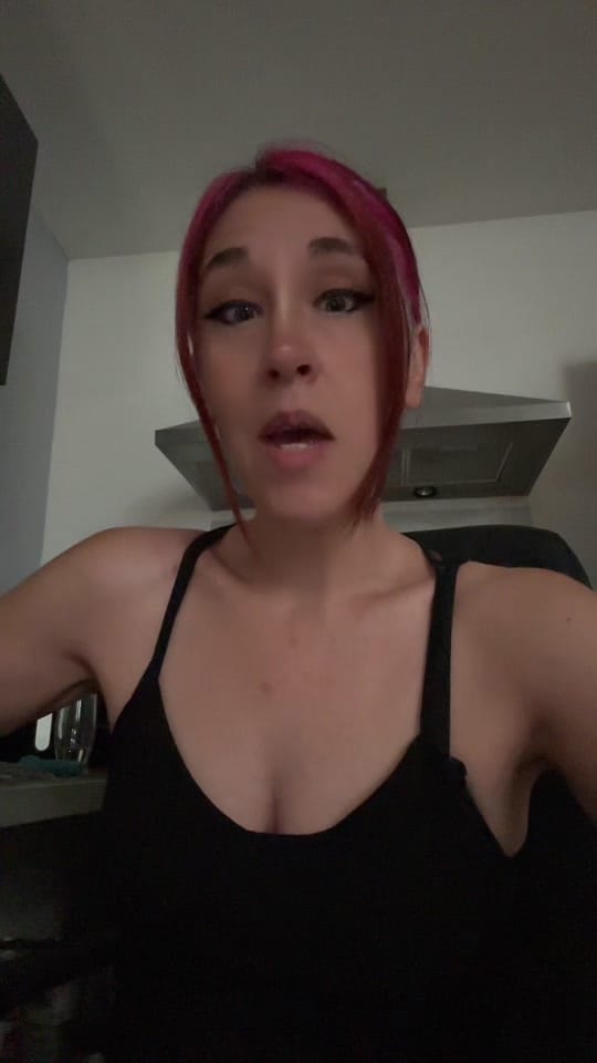 Post 3 by caly_holloway_ on TikTok (video)