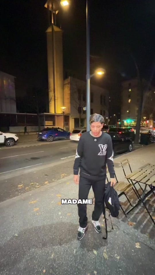 Post 1 by CHICKENOZ on TikTok (video)