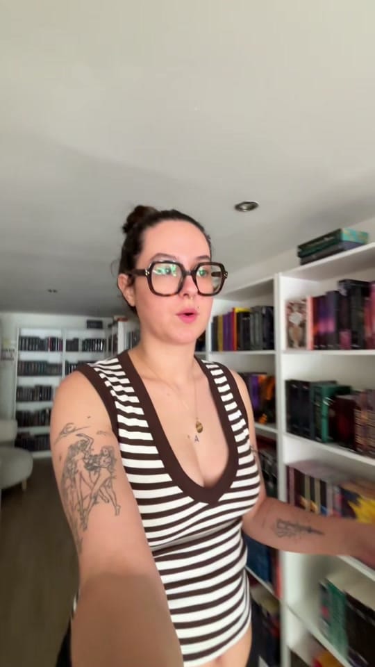 Post 2 by Maë - La Bouquetière on TikTok (video)