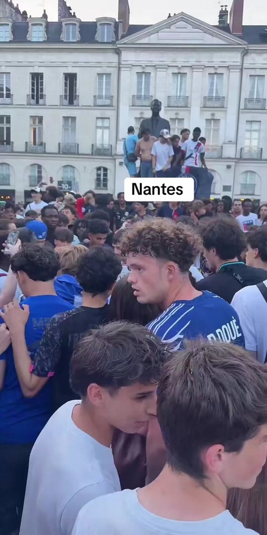 Post 6 by Nantes live on TikTok (video)