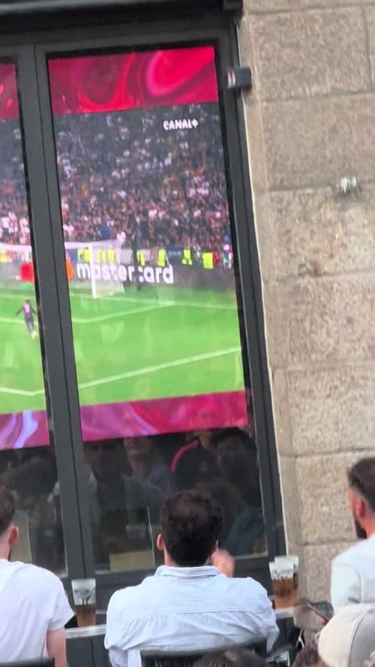 Post 10 by Nantes live on TikTok (video)