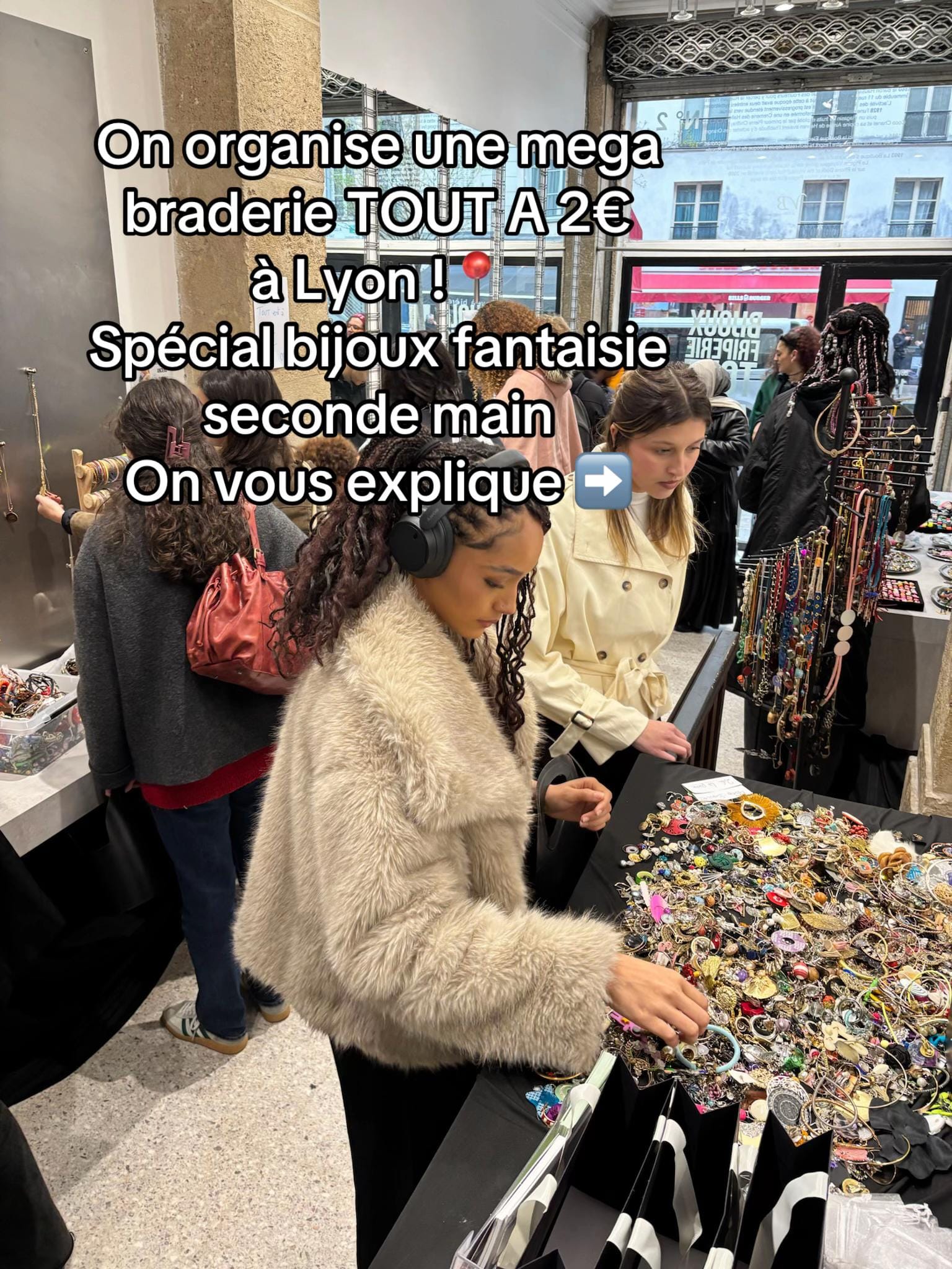 Post 4 by Adjace Paris on TikTok (video)
