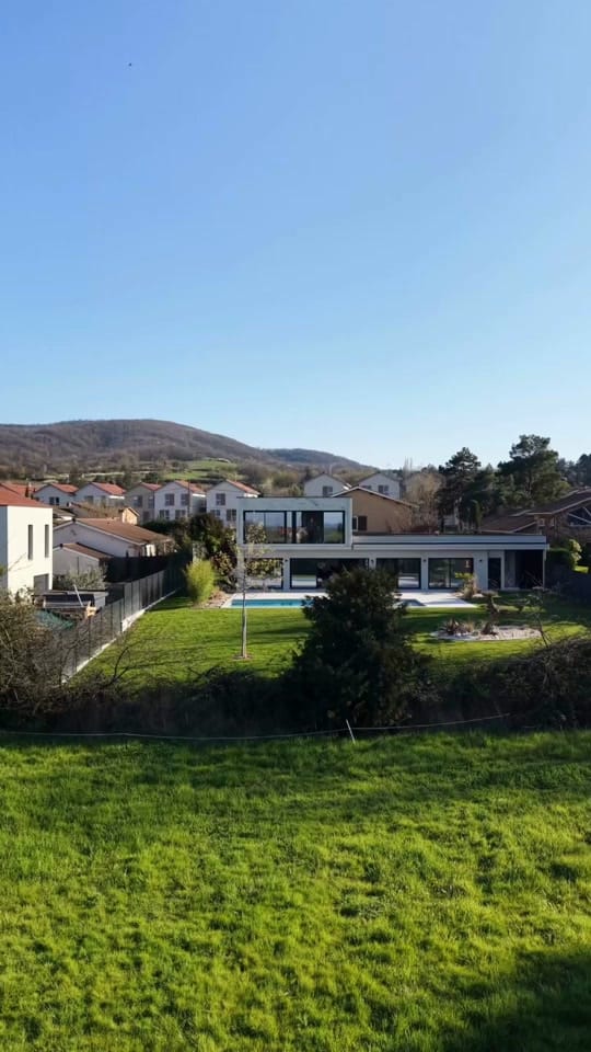 Post 7 by Romain_Immobilier de luxe_Lyon on TikTok (video)