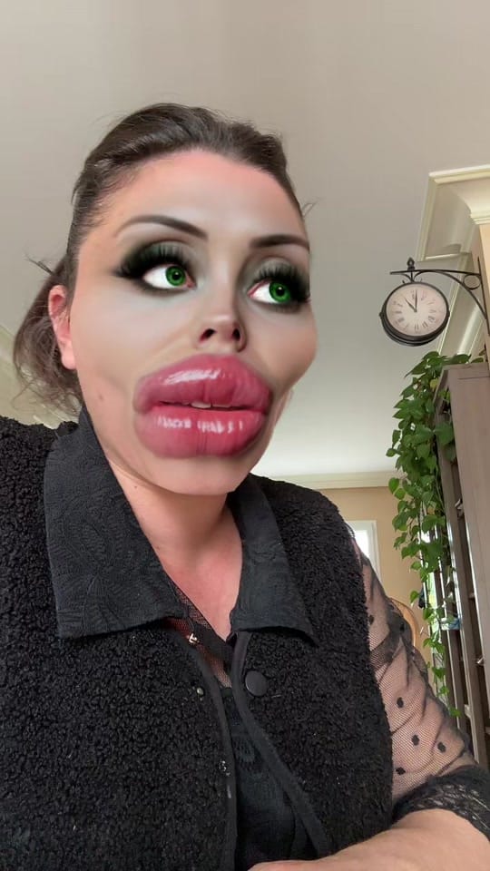 Post 4 by Rachel🌺 on TikTok (video)