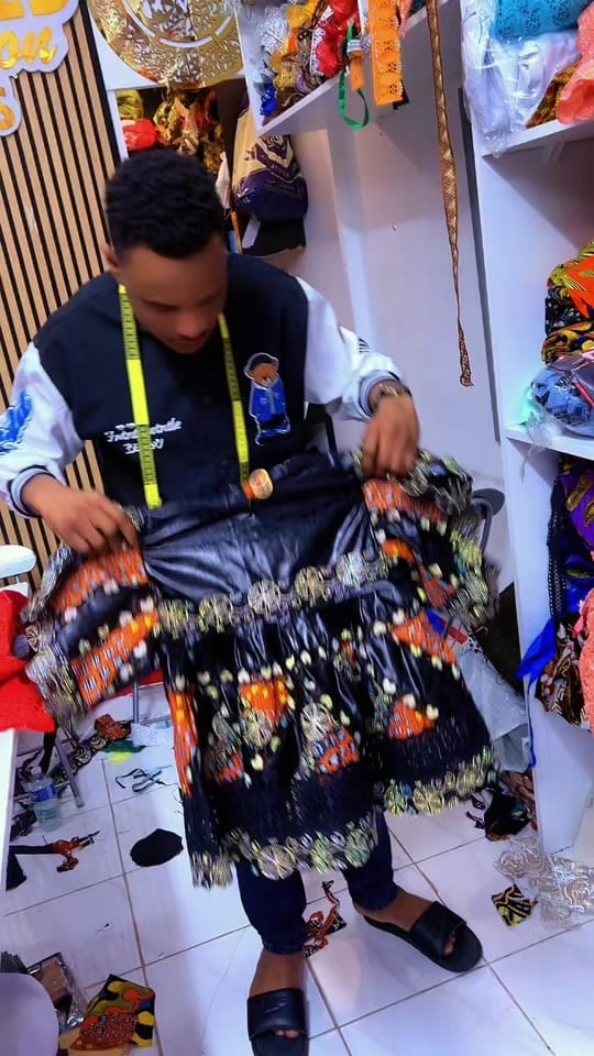 Post 7 by hamedttoure on TikTok (video)