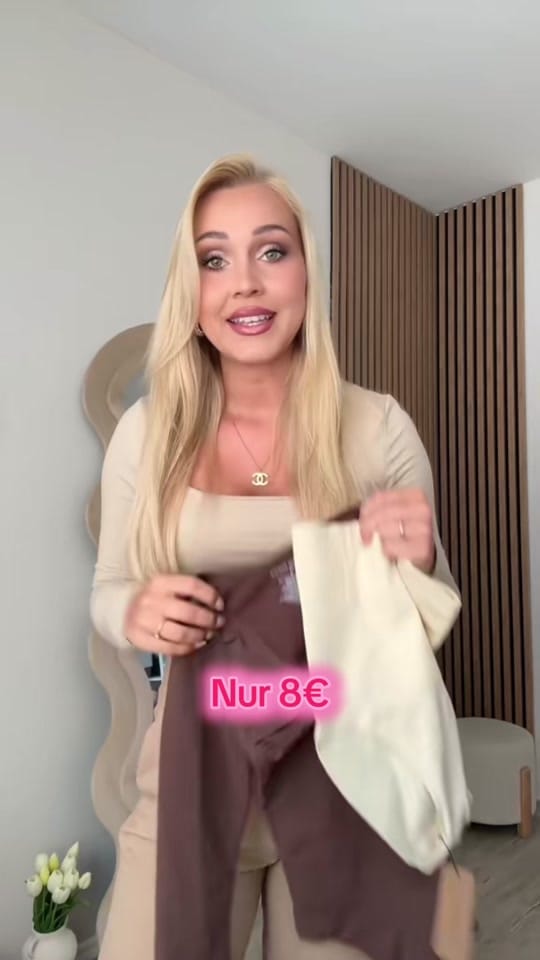Post 4 by vani_de_paris_ on TikTok (video)