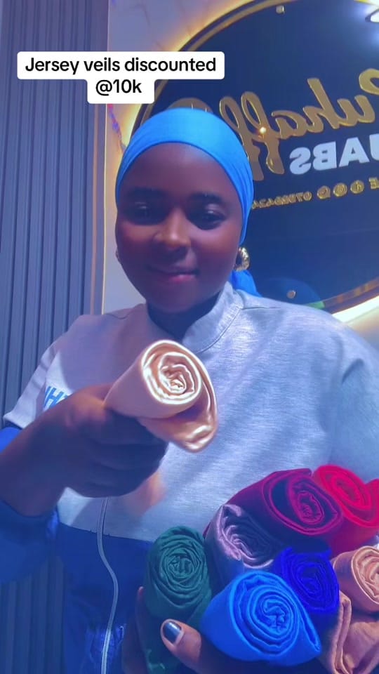 Post 6 by Haphy-Hijabs on TikTok (video)