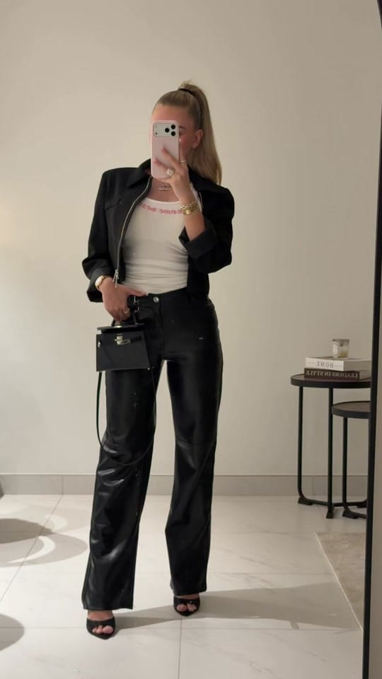 Post 8 by Angelia on TikTok (video)