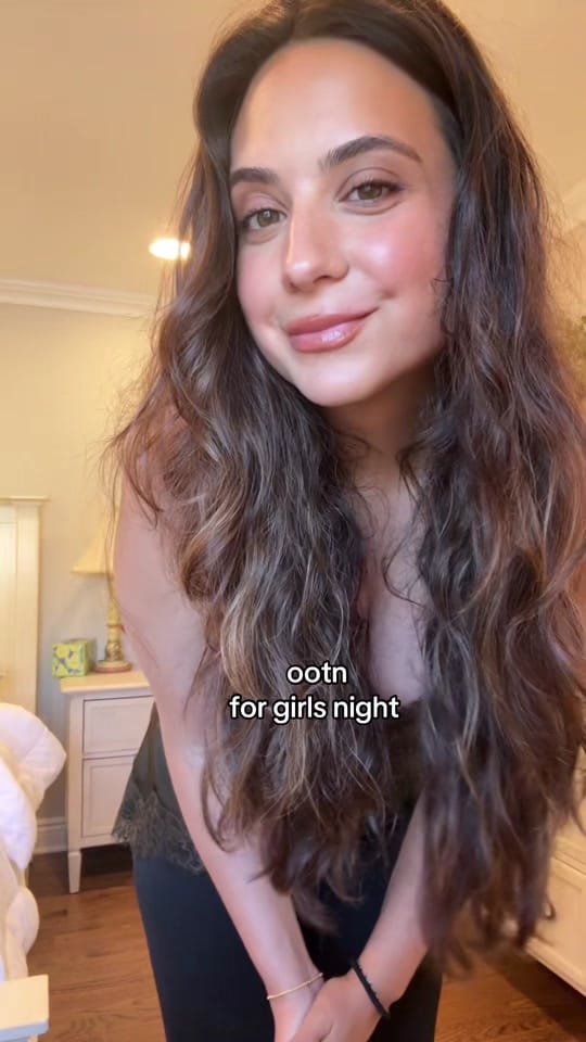 Post 7 by amandasanz on TikTok (video)