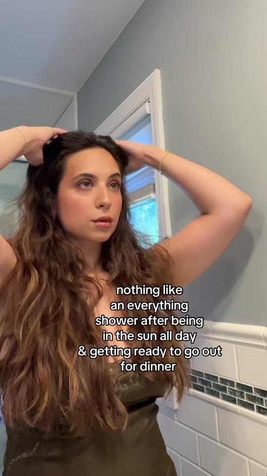 Post 4 by amandasanz on TikTok (video)