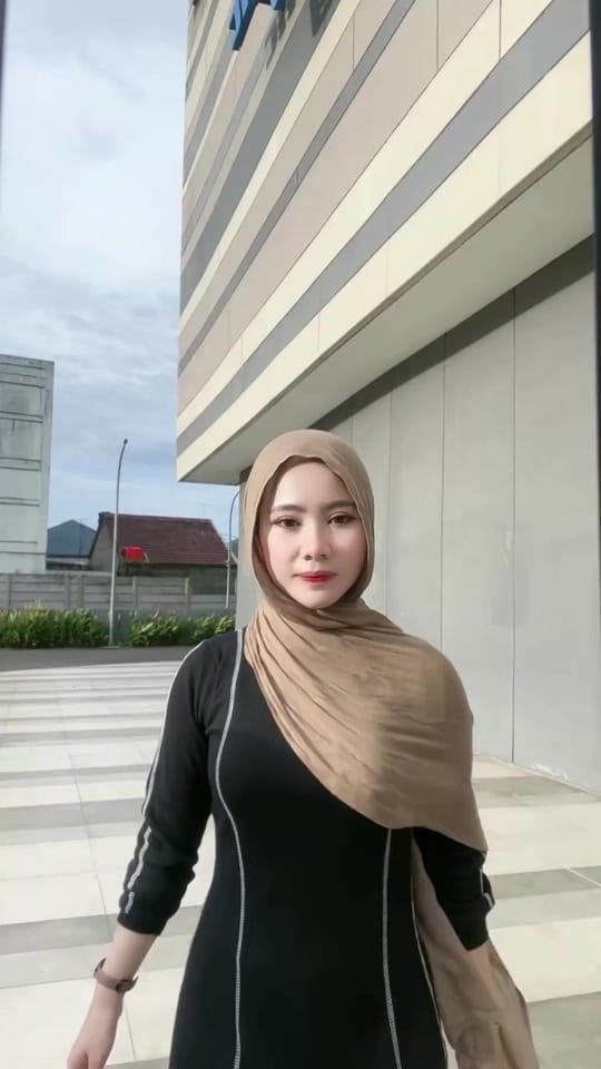 Post 10 by DA.LUNA on TikTok (video)