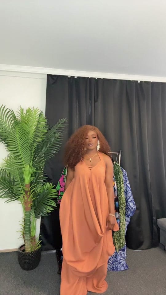 Post 2 by Bella Geezy🦋🛍️ on TikTok (video)