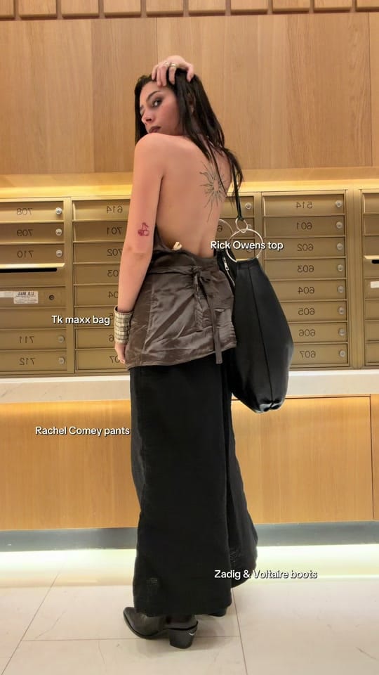 Post 9 by liasantiagonyc on TikTok (video)