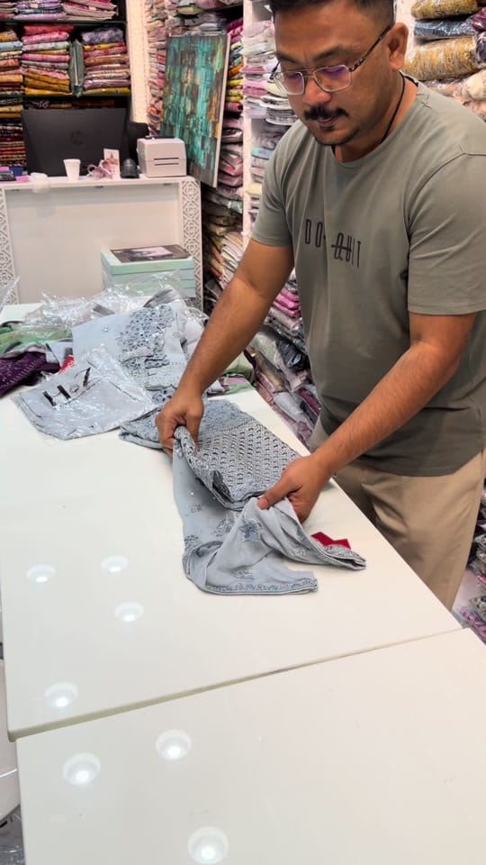 Post 1 by Pakistani dresses on TikTok (video)