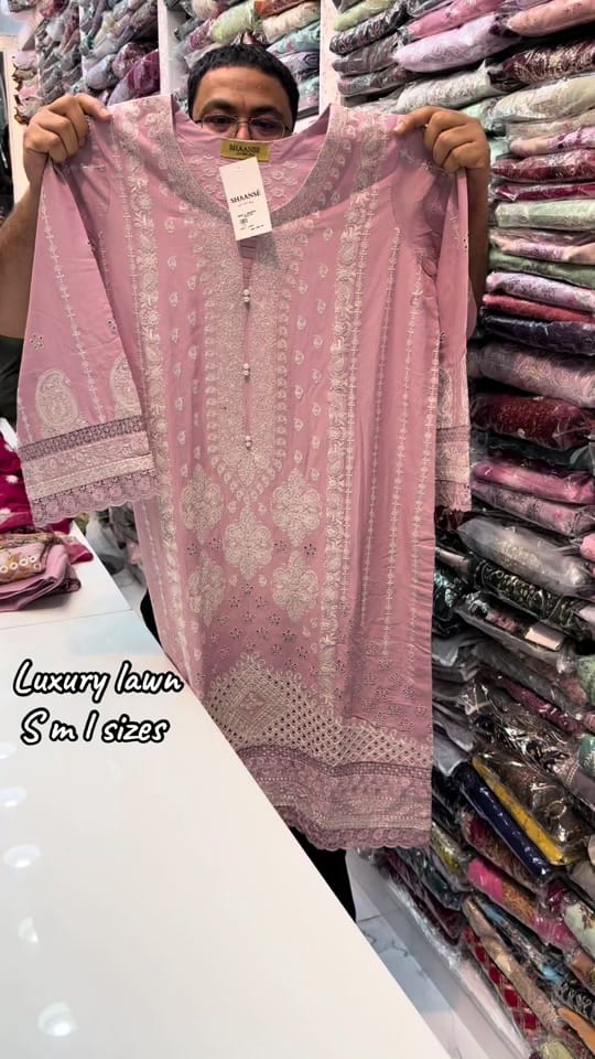 Post 7 by Pakistani dresses on TikTok (video)