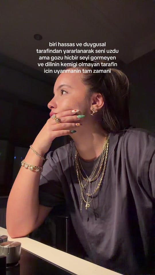 Post 2 by pinos!!𖦹 on TikTok (video)
