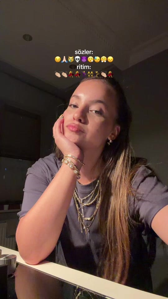 Post 1 by pinos!!𖦹 on TikTok (video)