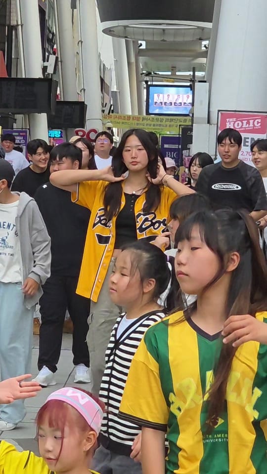 Post 7 by 춤추는모델 on TikTok (video)