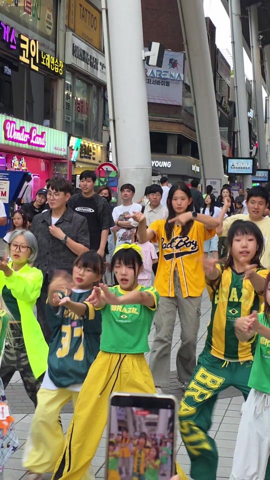 Post 4 by 춤추는모델 on TikTok (video)